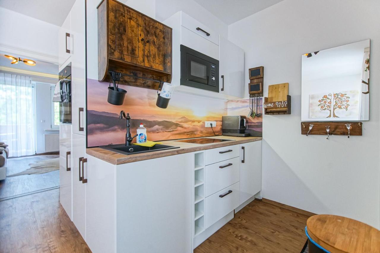 Auszeit Steiraland 7 Mit Ueberdachten Balkon Und Parkplatz Leoben  Exterior photo